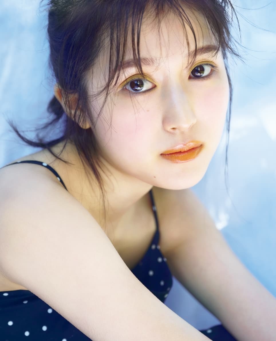 福本莉子 最新グラビア画像 4枚目