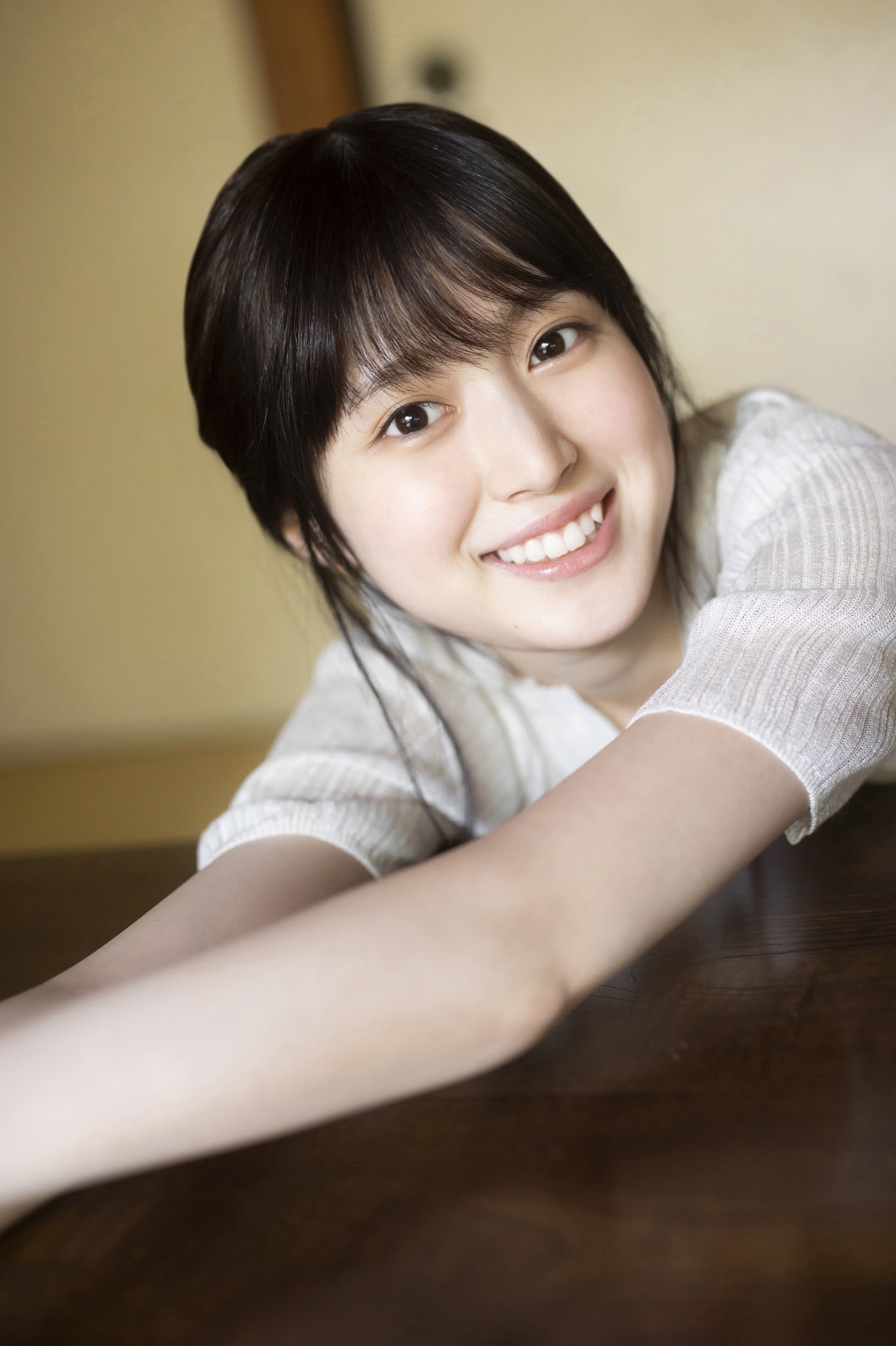 福本莉子 最新グラビア画像 10枚目