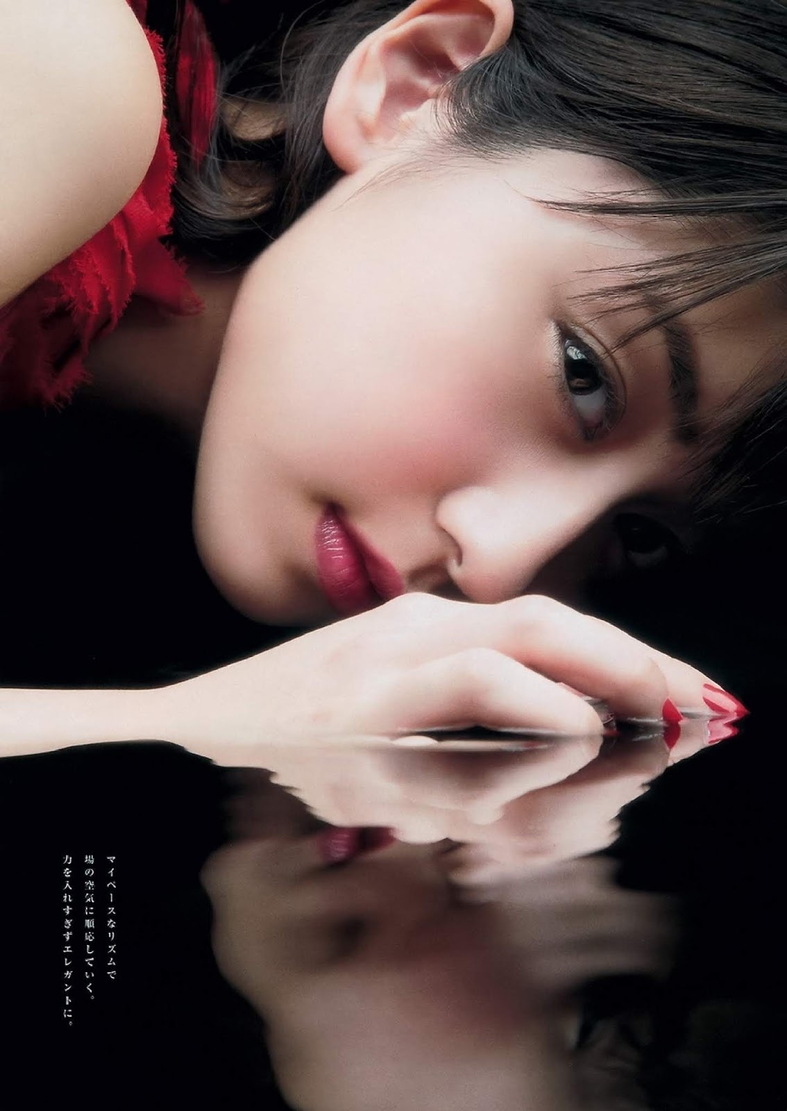 斎藤ちはる(テレ朝) 最新グラビアと胸チラ画像 26枚目