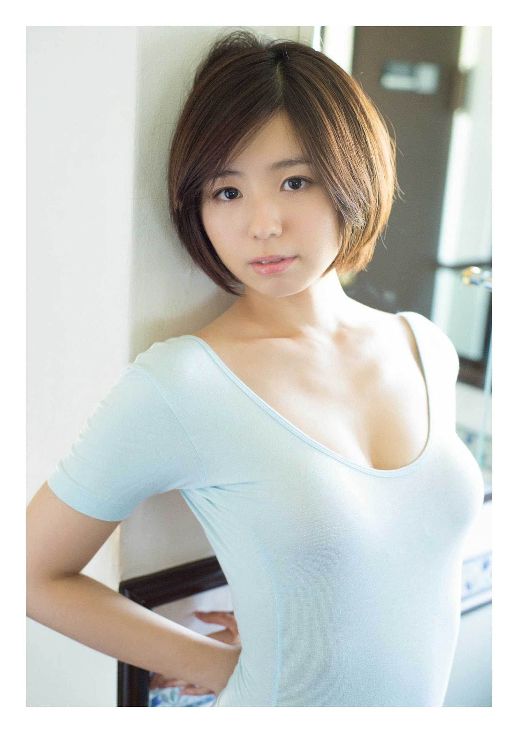 小池里奈 グラビア水着画像① 22枚目