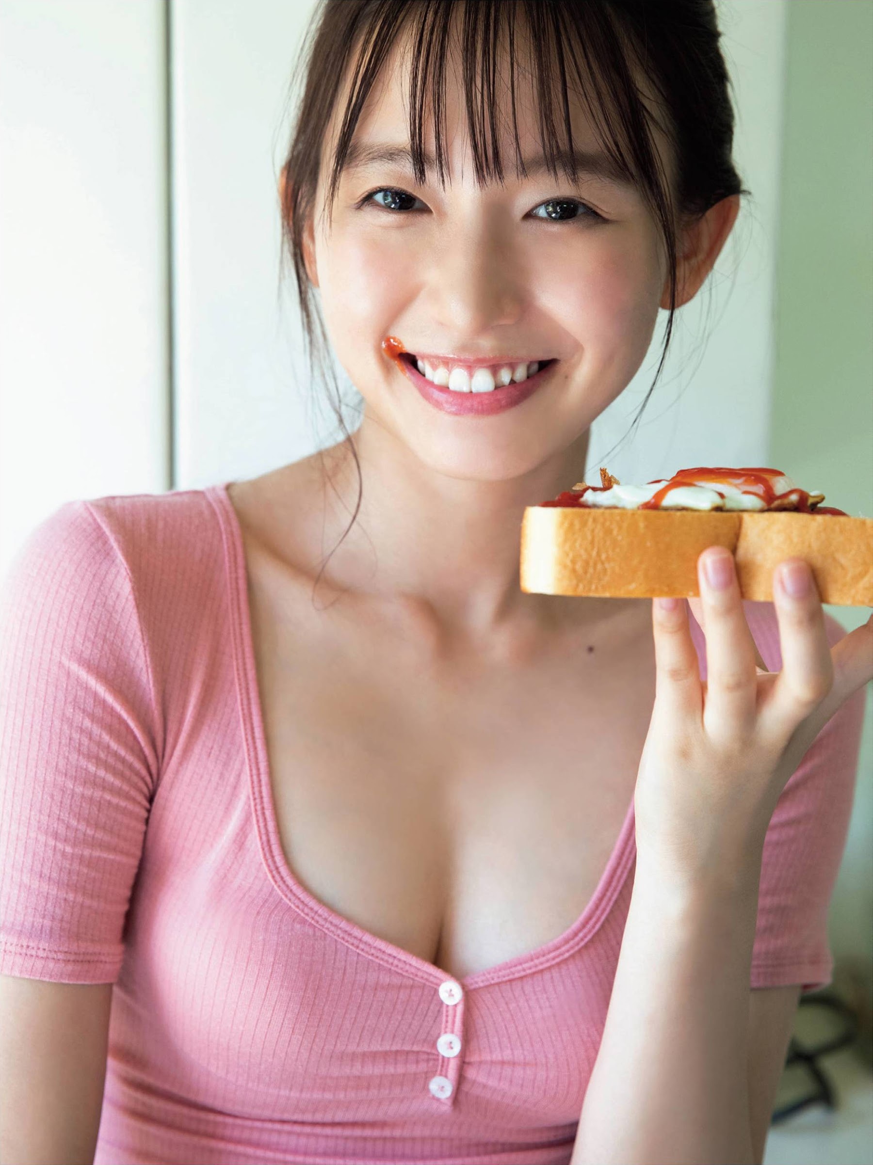 志田音々 グラビア水着画像② 21枚目