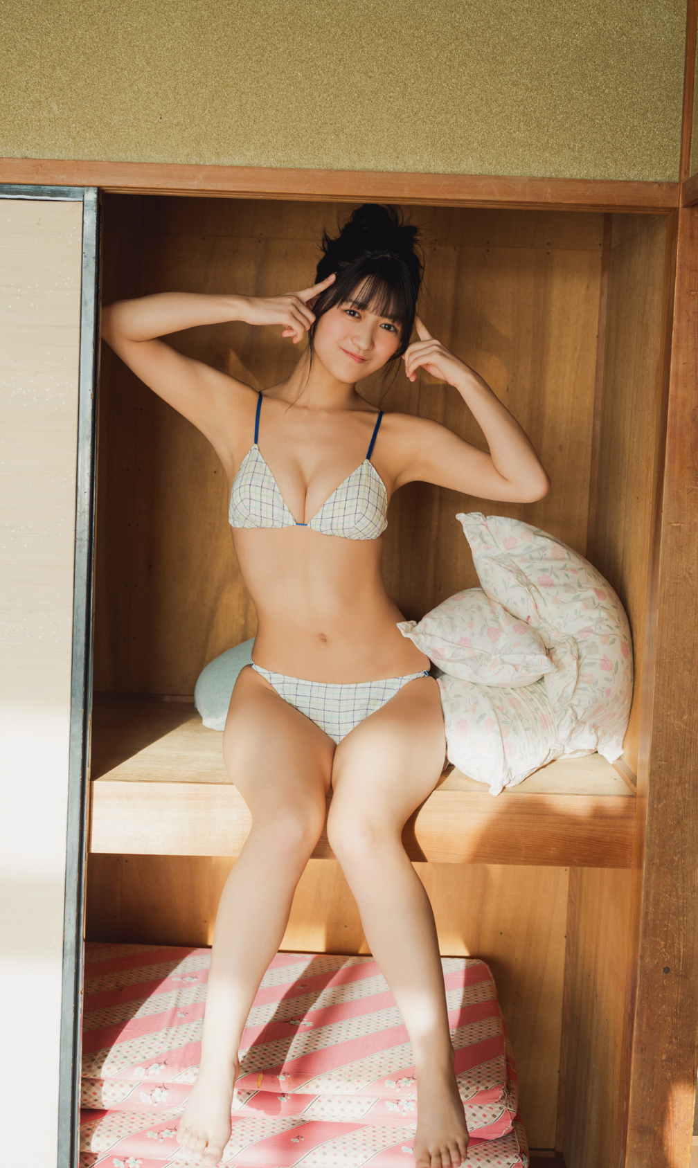 赤間四季 最新グラビア水着画像 5枚目