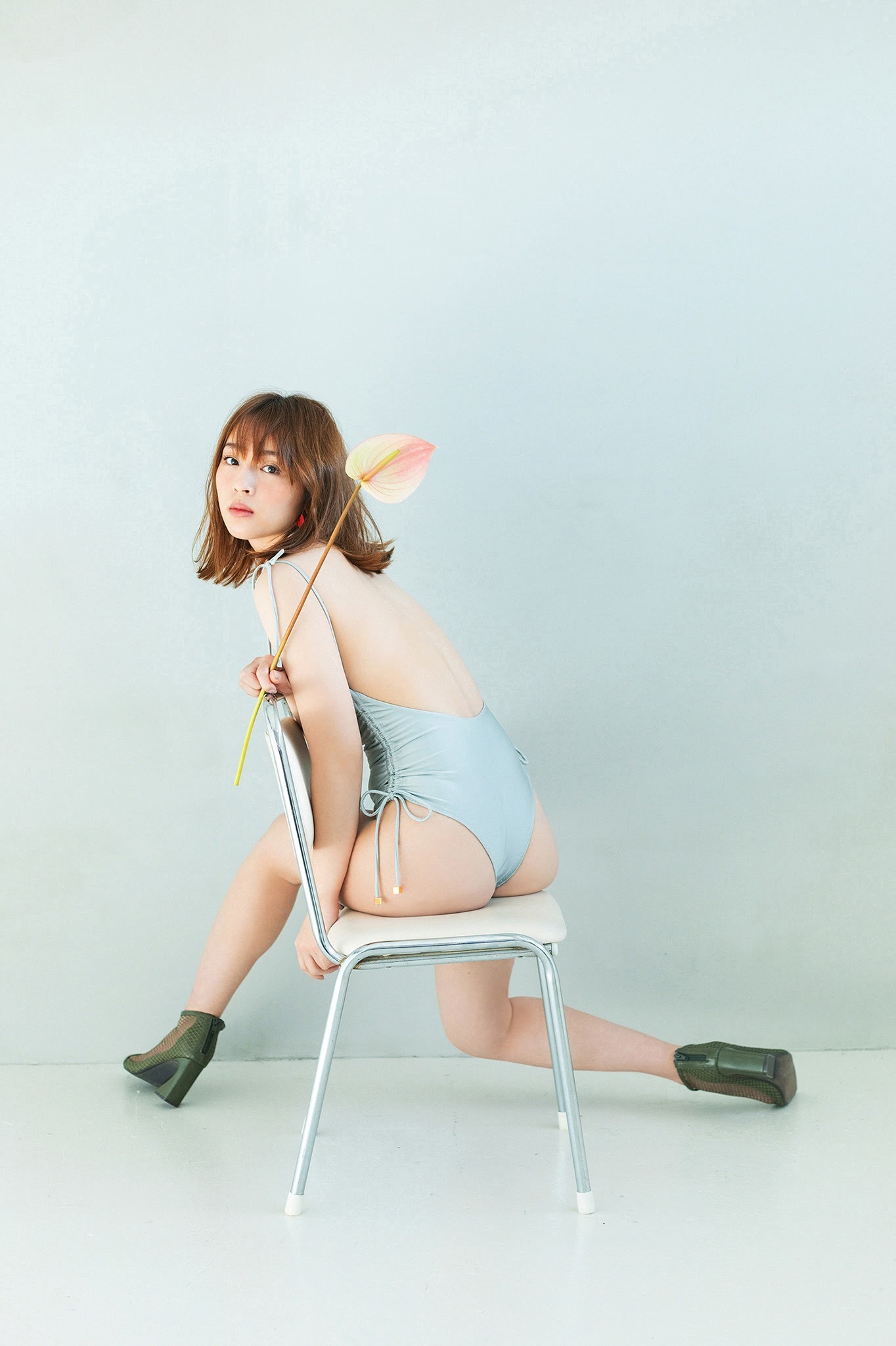 神部美咲 グラビア水着画像① 4枚目