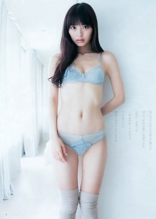 内田理央 グラビア水着画像④ 23枚目
