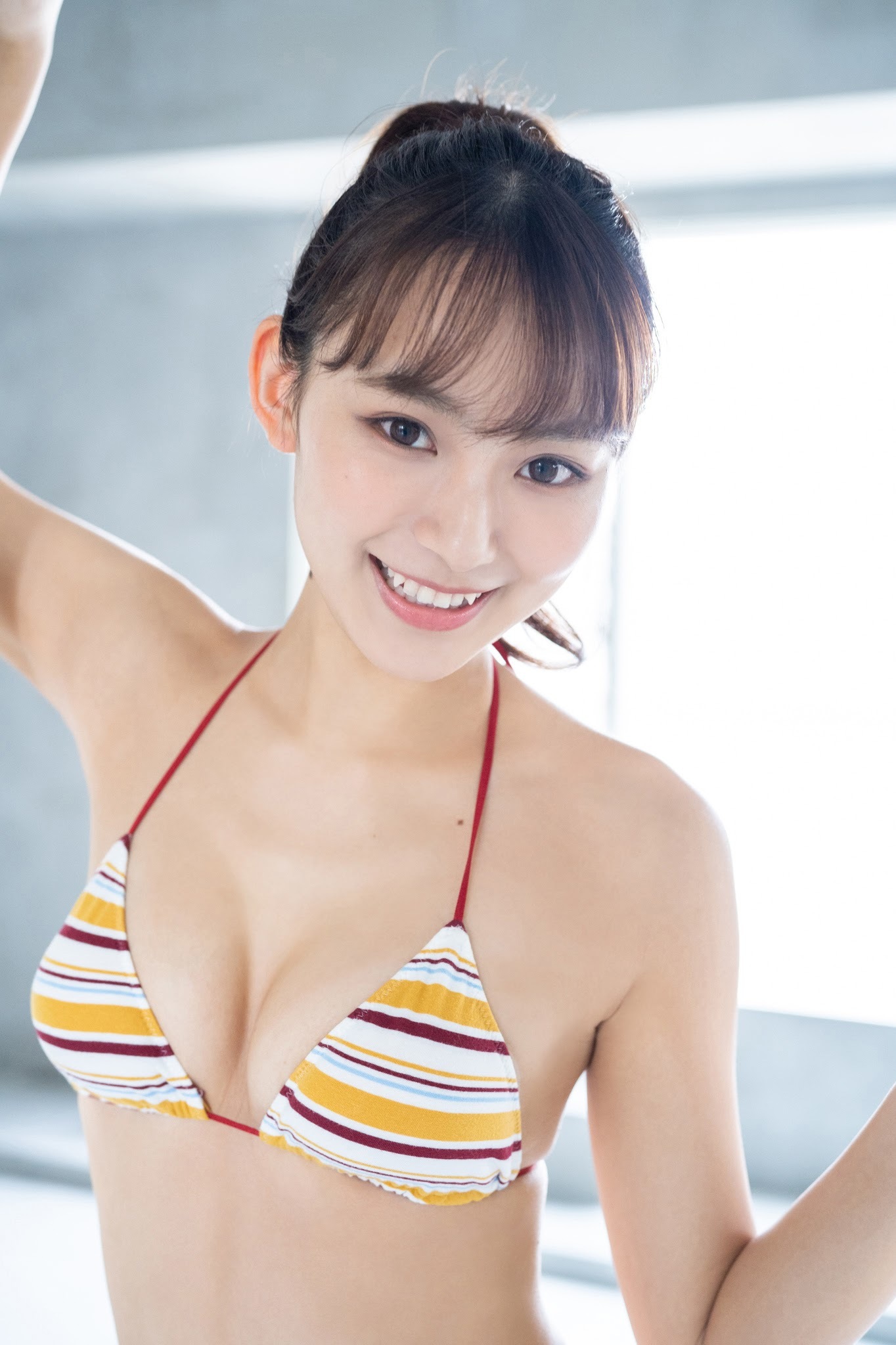 御寺ゆき グラビア水着画像③ 4枚目