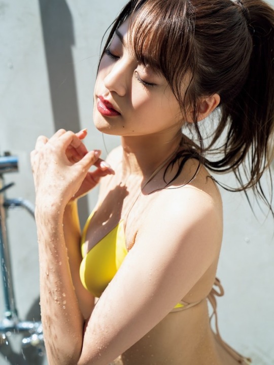 石浜芽衣 最新グラビア水着画像② 29枚目
