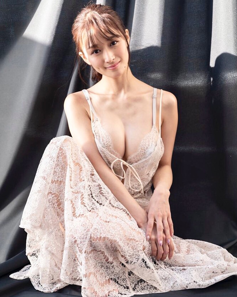 フミカ(水草文香) グラビア水着画像① 21枚目