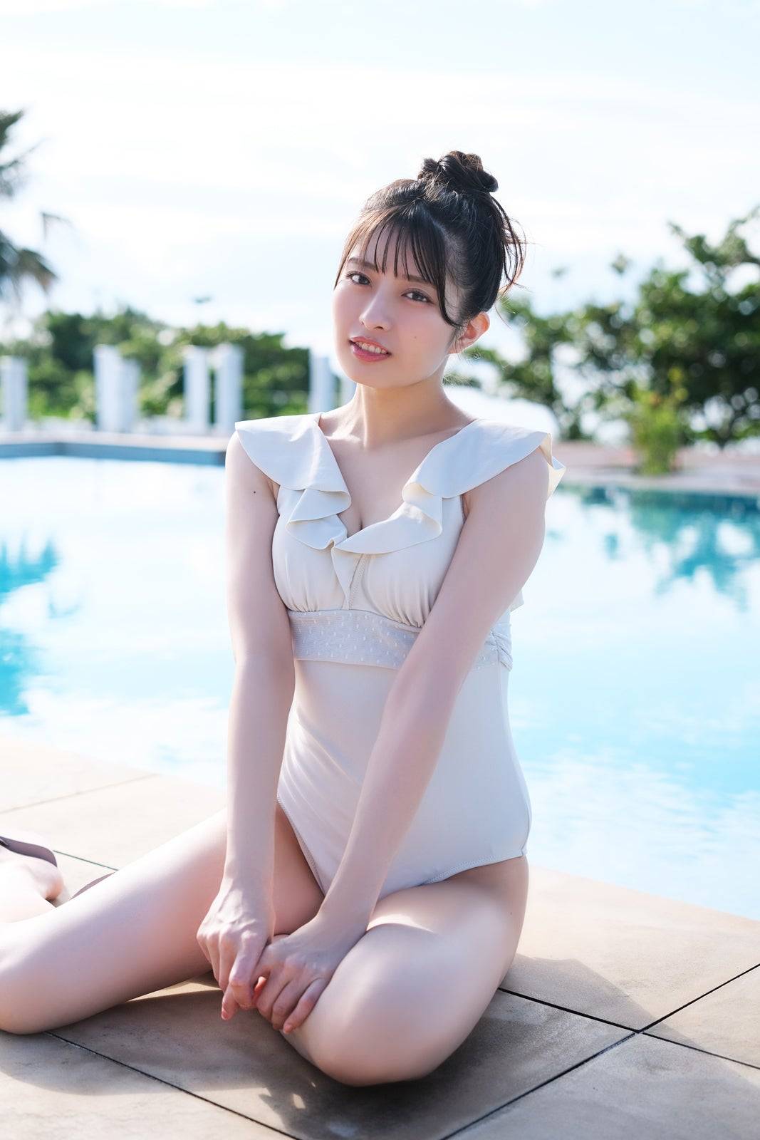 行天優莉奈 最新グラビア水着画像 4枚目