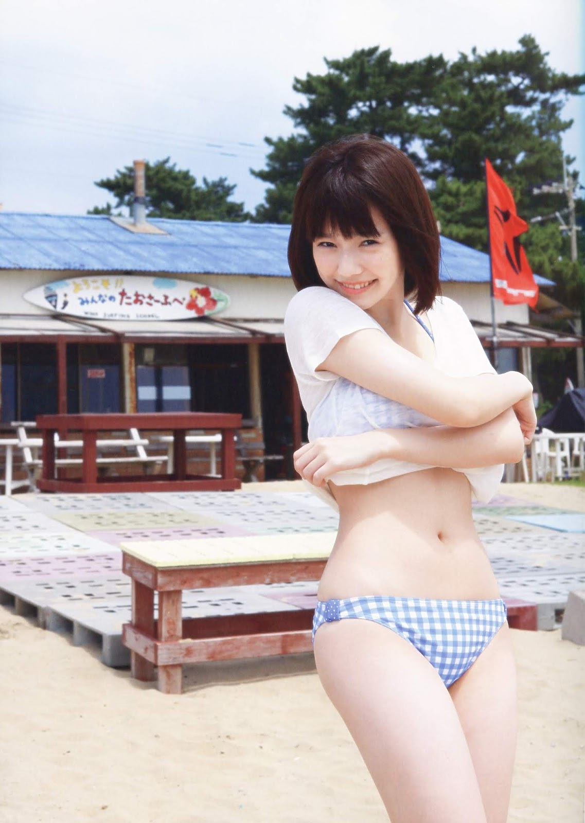 島崎遥香 グラビア水着画像② 30枚目