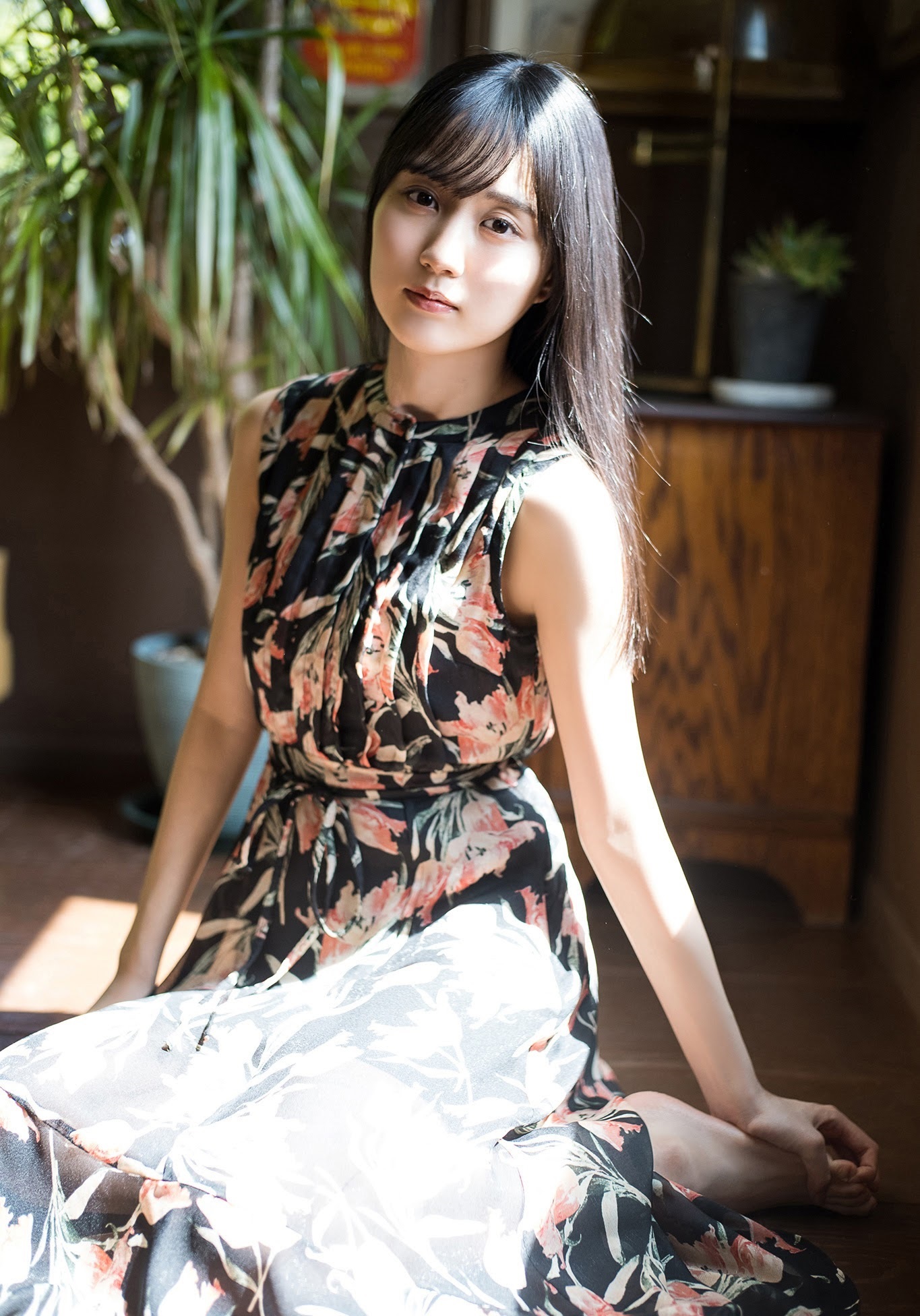 賀喜遥香(乃木坂46)グラビア画像① 4枚目