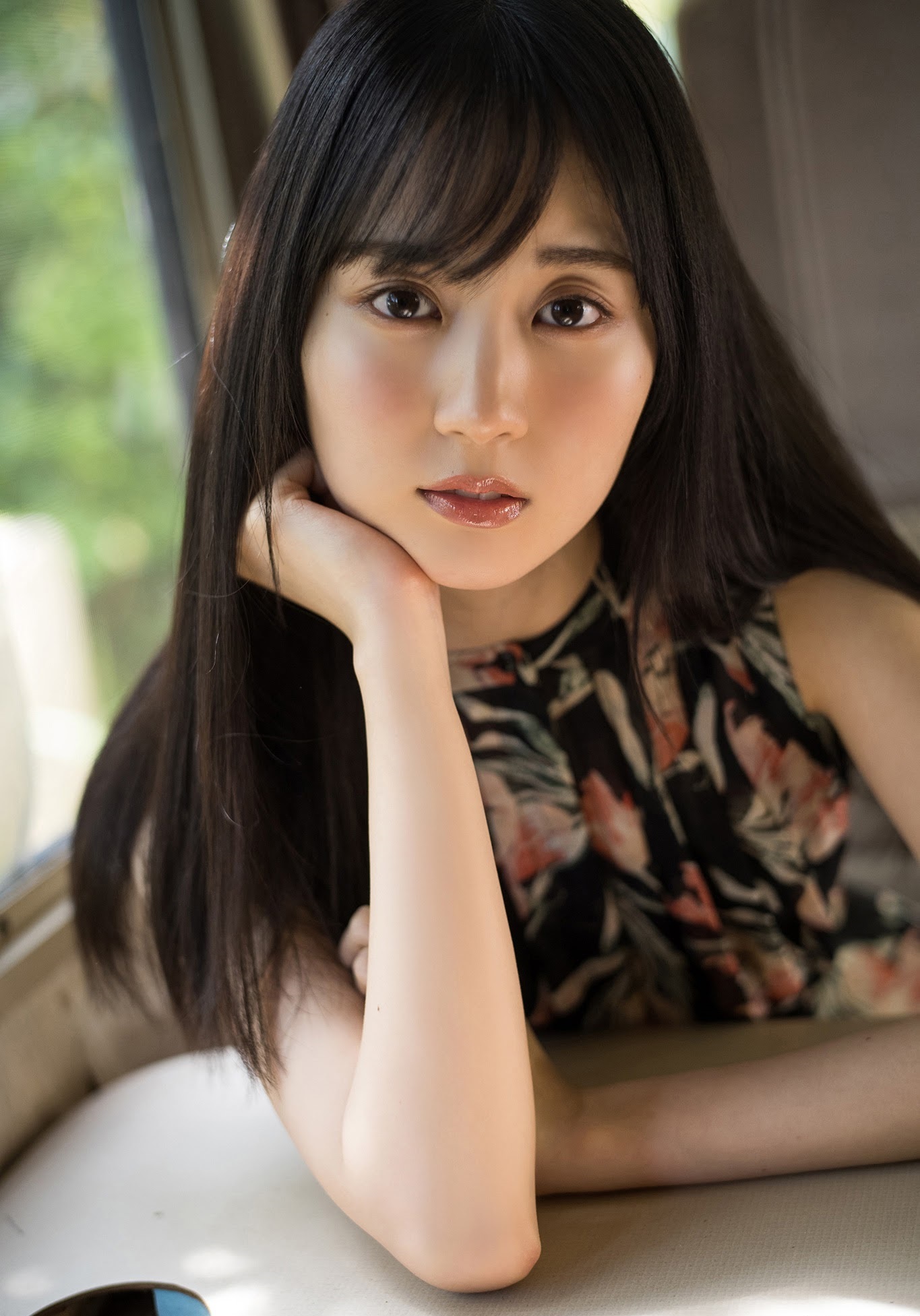 賀喜遥香(乃木坂46)グラビア画像① 7枚目