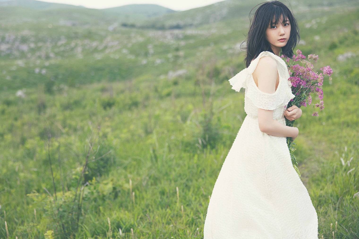 瀧野由美子(STU48)最新グラビア水着画像 20枚目