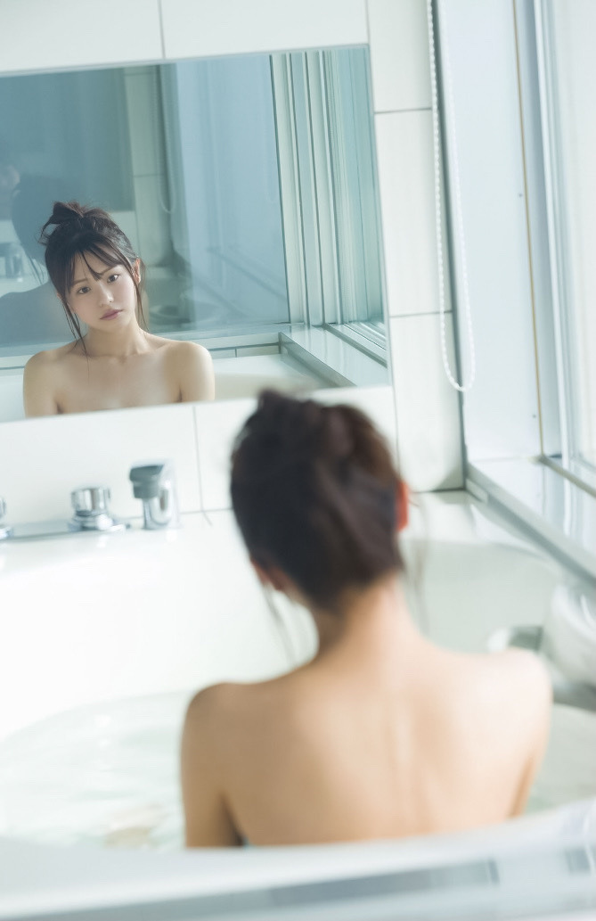 浅倉唯 グラビア水着画像③ 18枚目