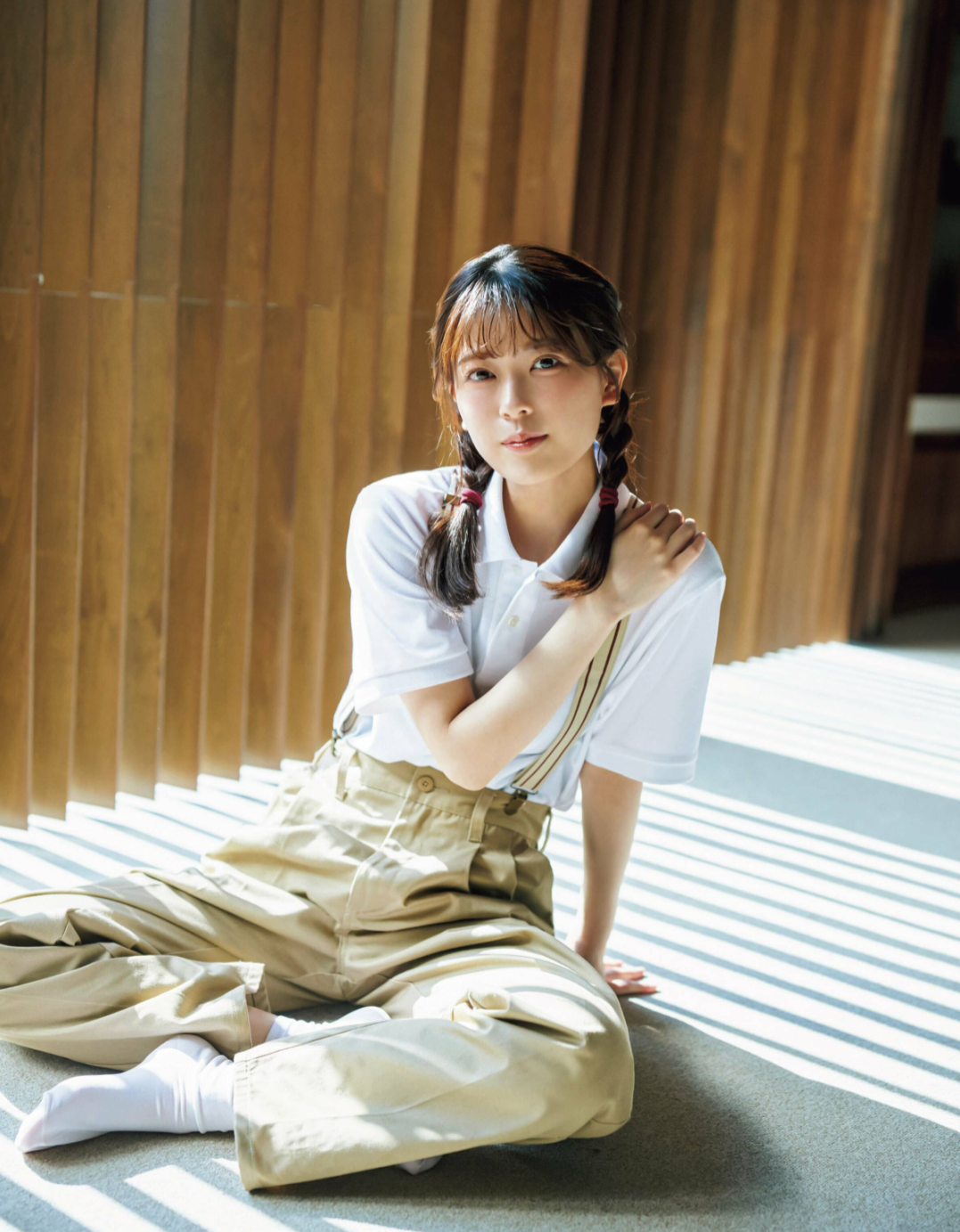 岩本蓮加(乃木坂46)最新グラビア水着画像② 5枚目