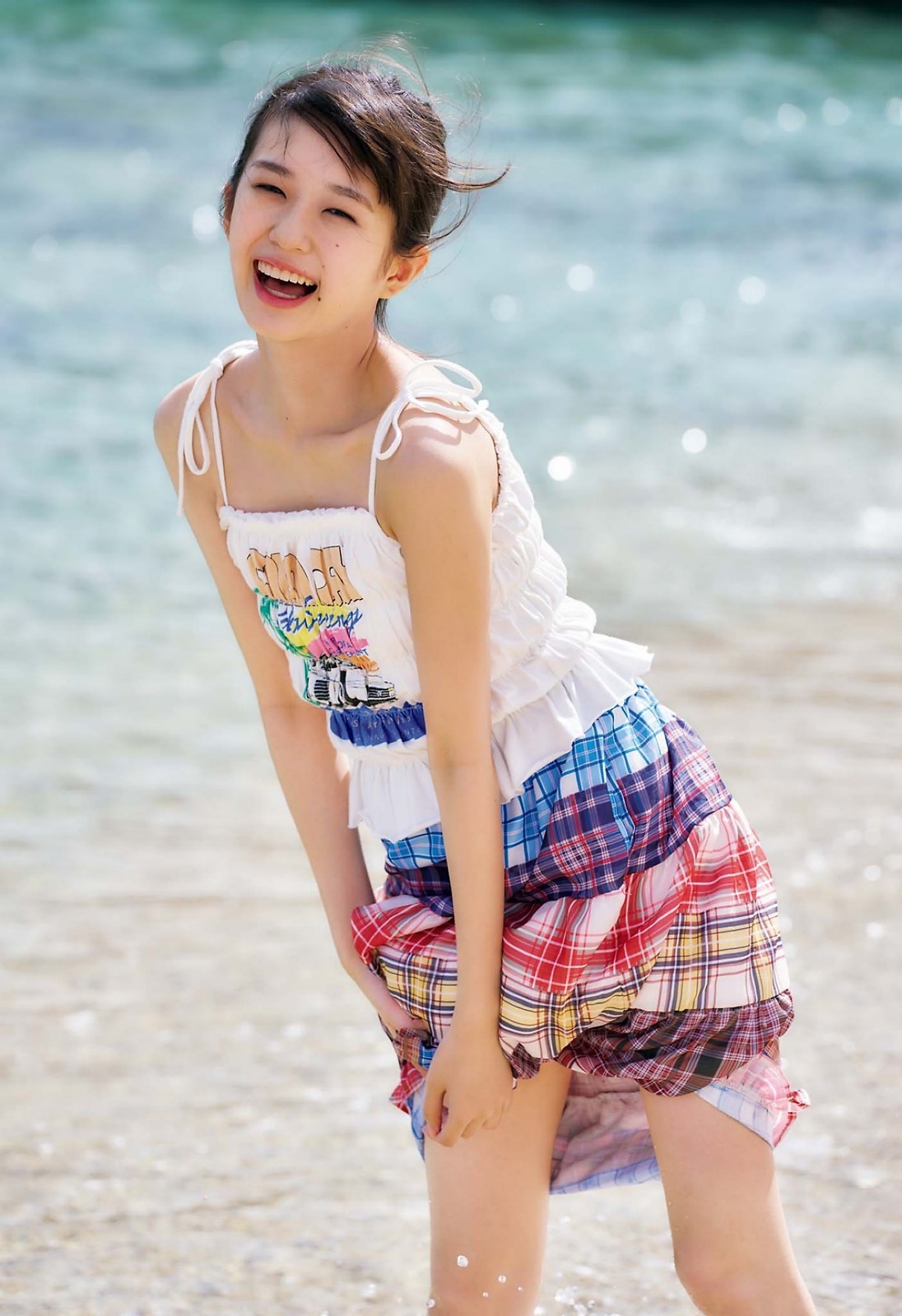 小久保柚乃 最新グラビア画像 6枚目