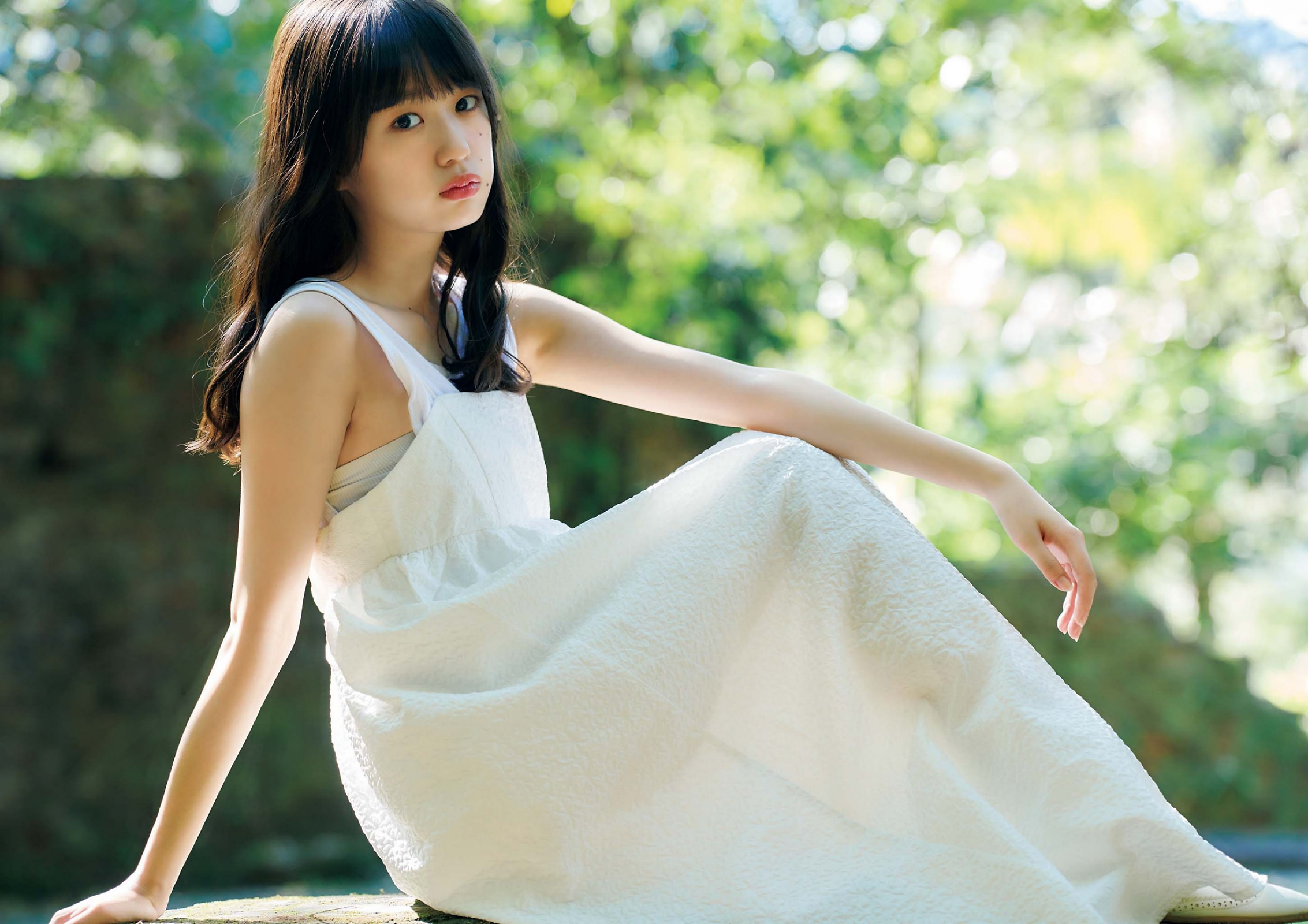 小久保柚乃 最新グラビア画像 10枚目