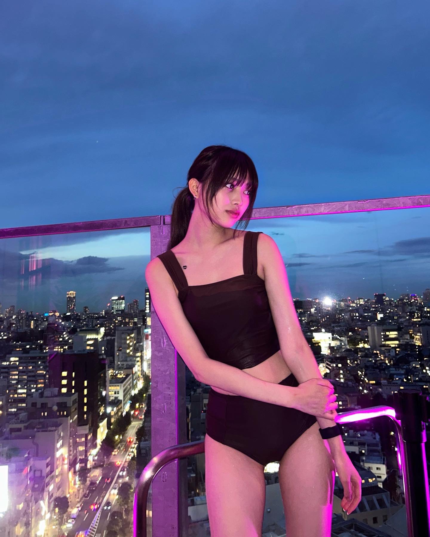 金谷みひろ 最新グラビア水着画像 16枚目