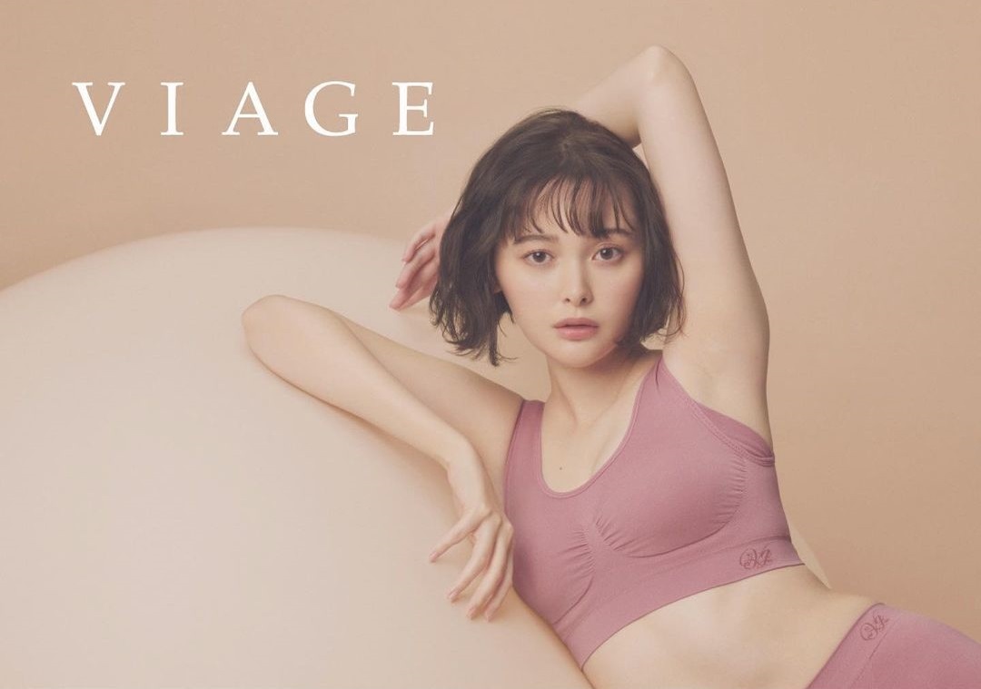 玉城ティナ 最新グラビア含む水着画像② 16枚目