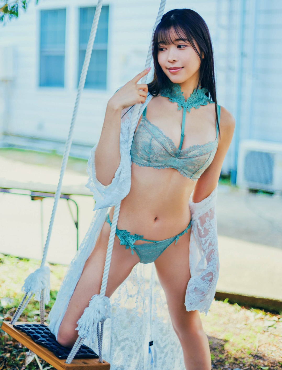 七瀬なな 最新グラビア水着画像 17枚目