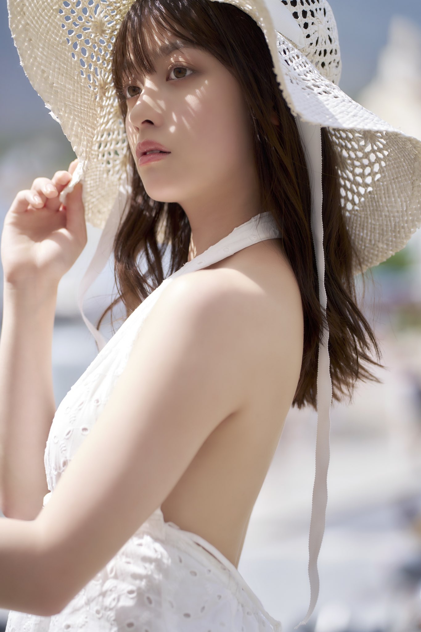 橋本環奈 最新グラビア画像④ 3枚目