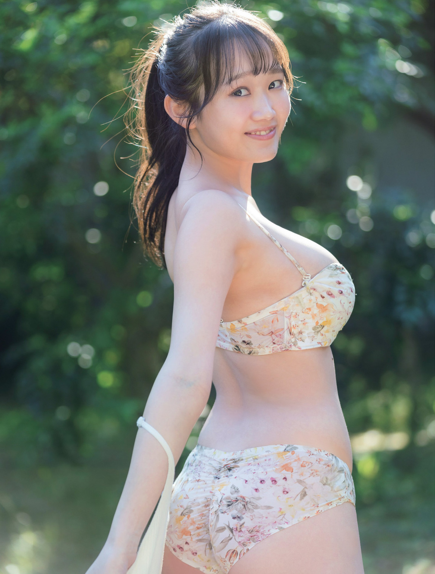 奥村梨穂 最新グラビア水着画像② 20枚目