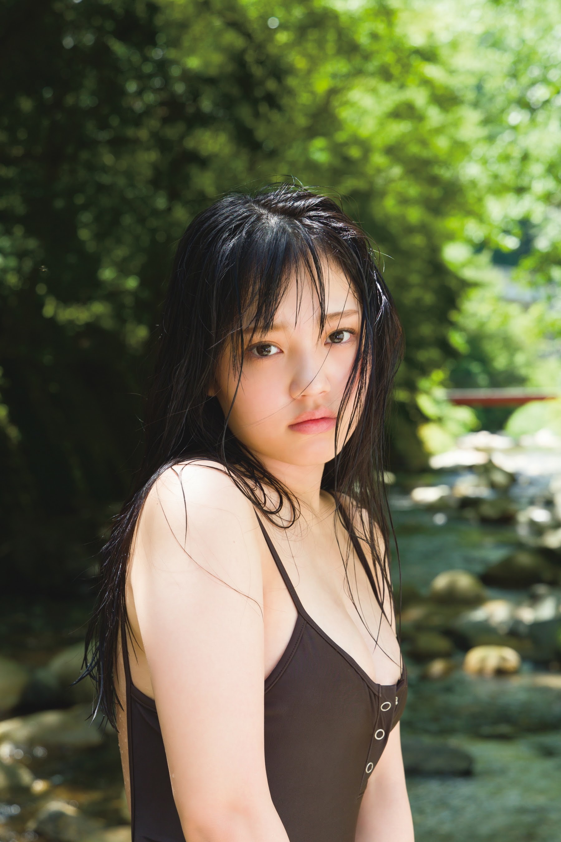 鈴原すず 最新グラビア水着画像③ 26枚目