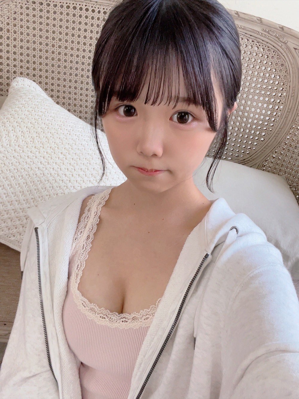 鈴もも 最新グラビア水着画像 25枚目