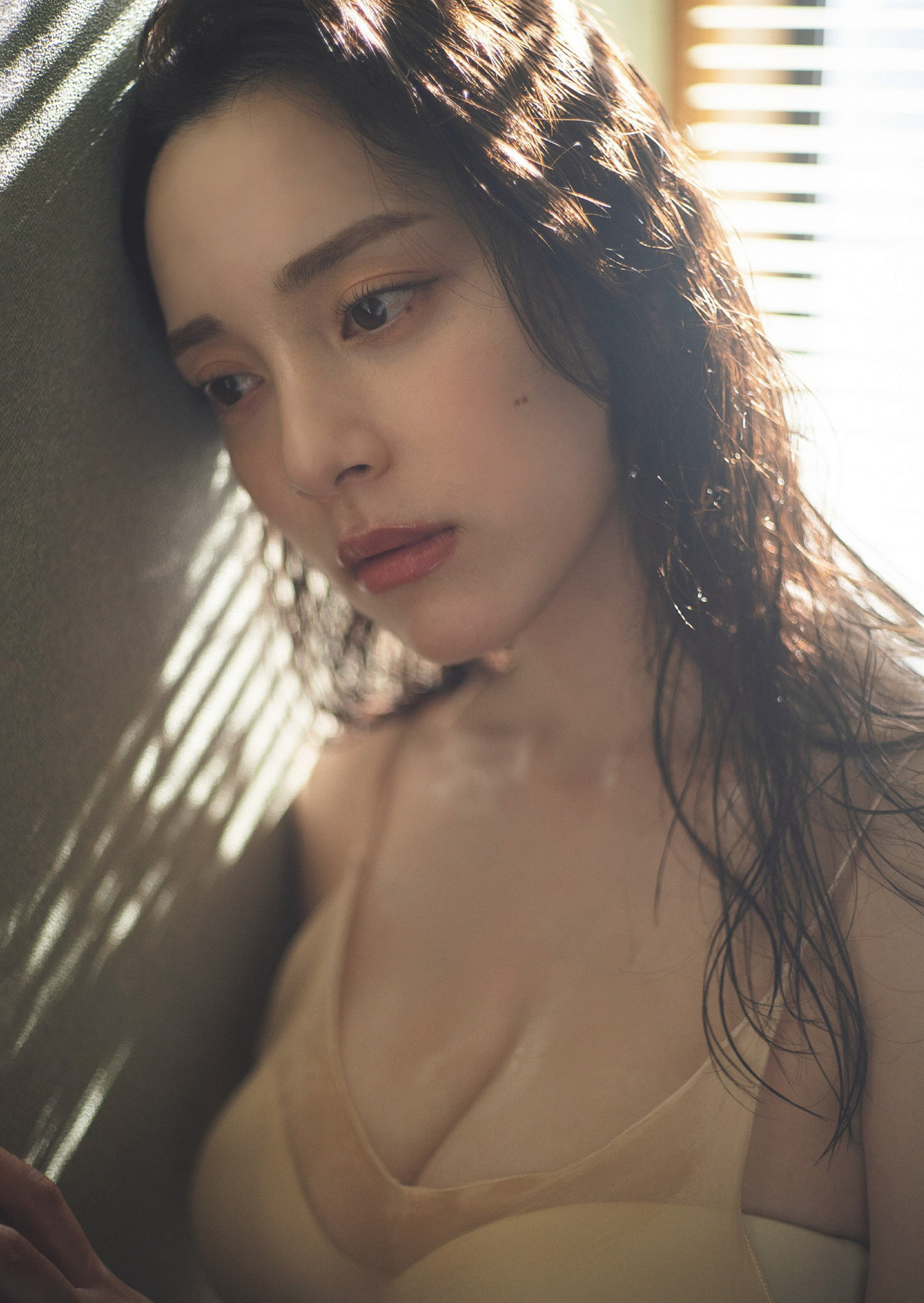都丸紗也華 最新グラビア水着画像⑦ 10枚目