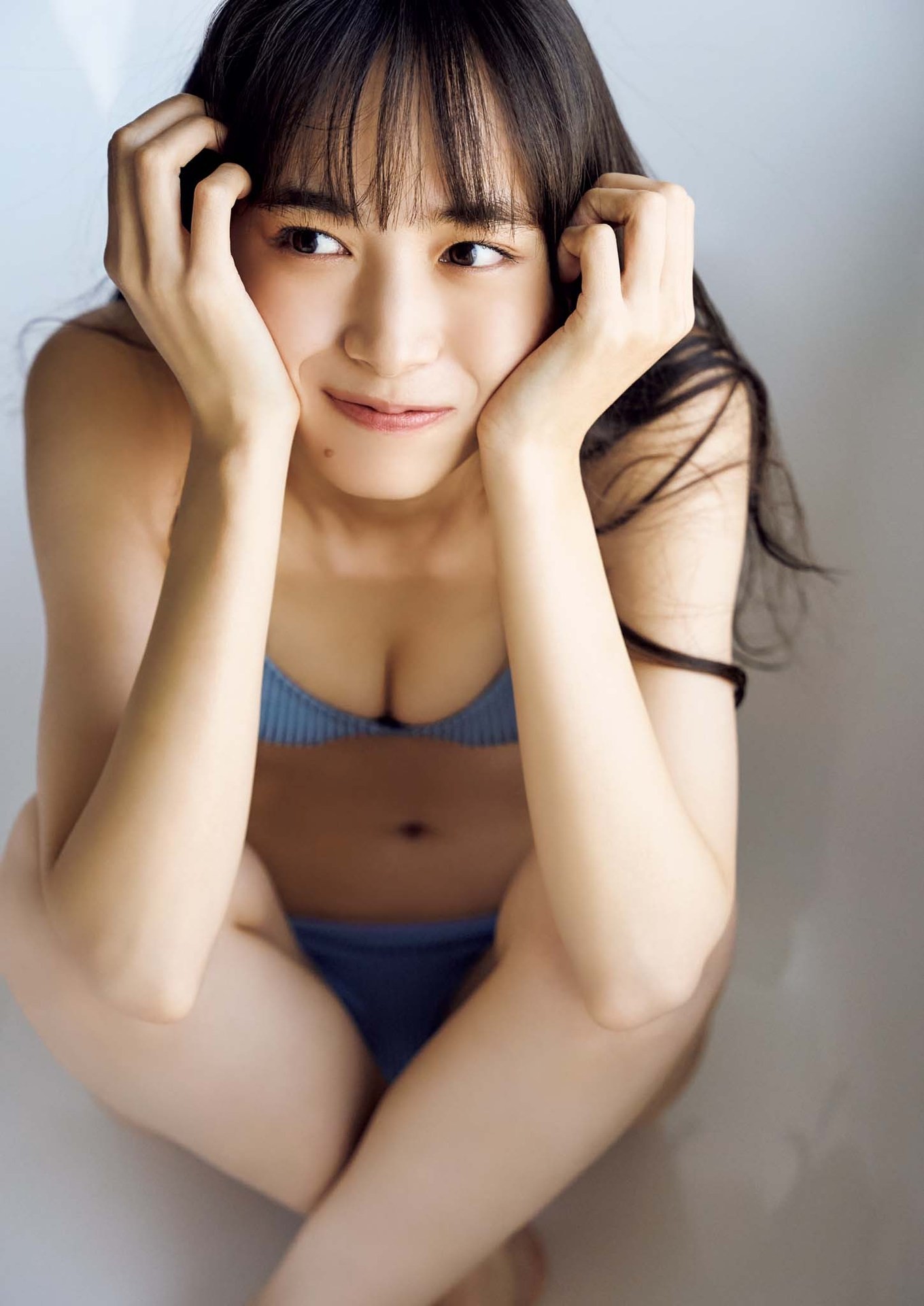 井桁弘恵 最新グラビア水着画像② 19枚目