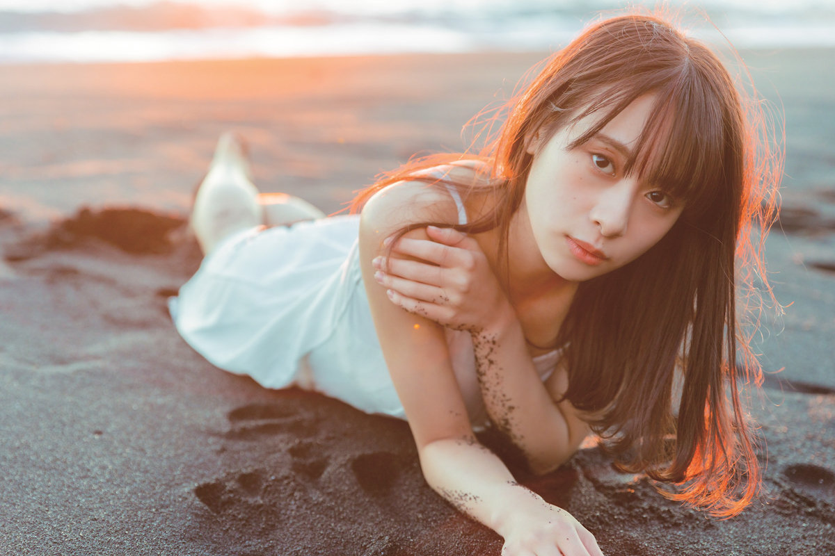 前田佳織里 最新グラビア水着画像 7枚目