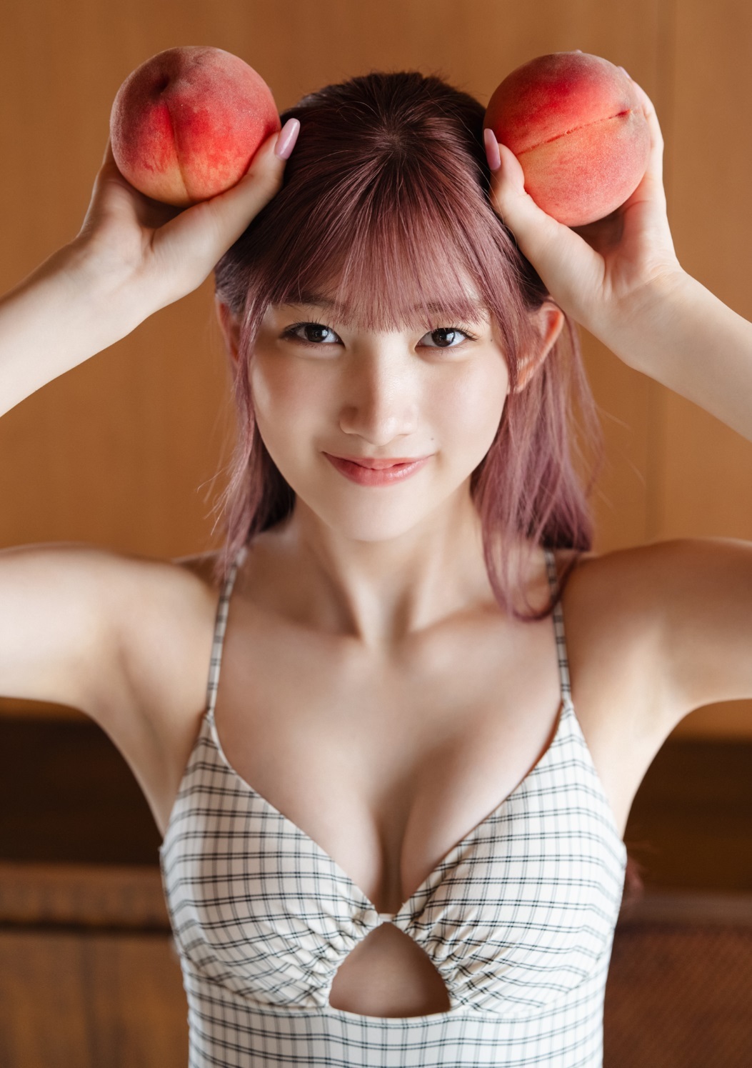 芹澤もあ(ukka)最新グラビア水着画像 3枚目