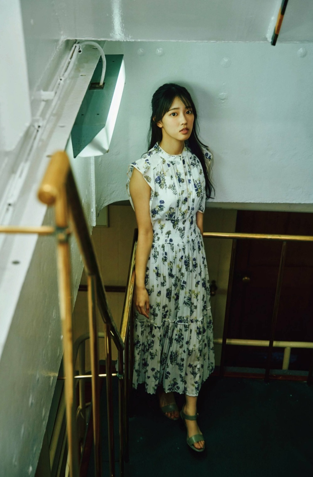 清水理央(日向坂46)最新グラビア画像 27枚目