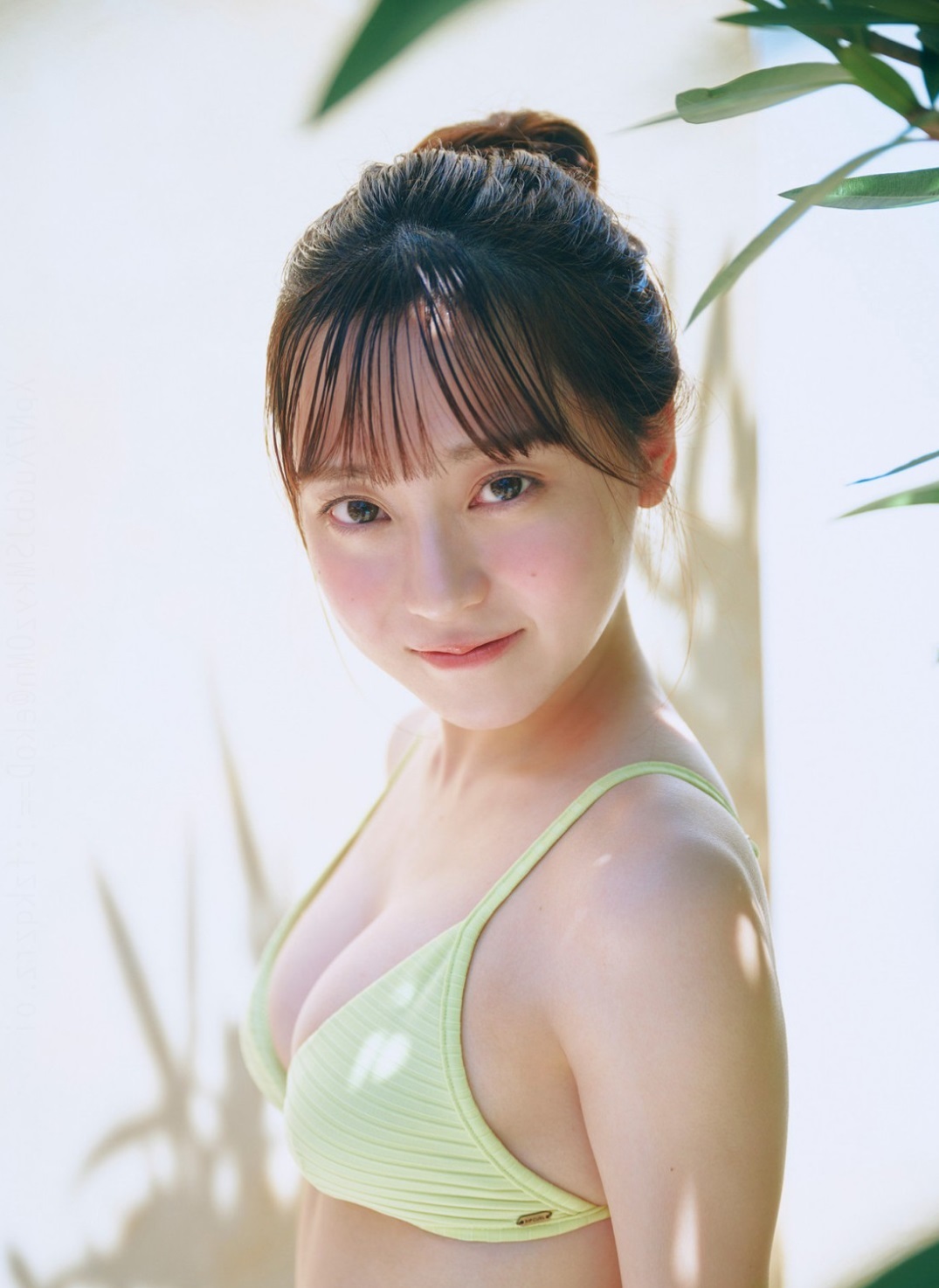 中川心 最新グラビア水着画像② 15枚目