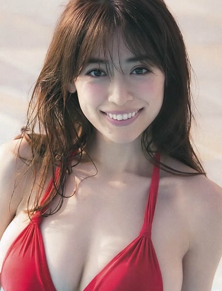 泉里香 最新グラビア含む水着画像③ 1枚目