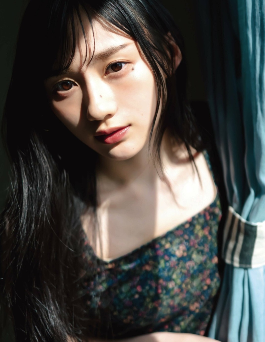 川﨑桜(乃木坂46)最新グラビア画像 3枚目