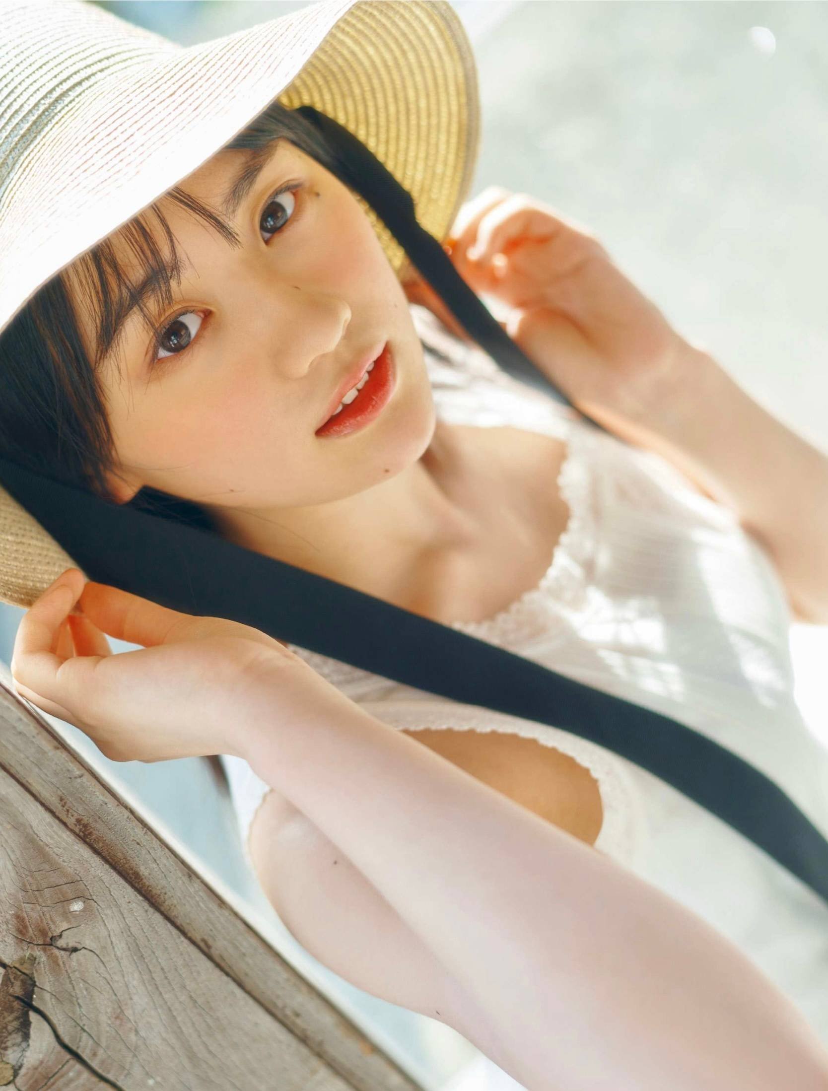 川﨑桜(乃木坂46)最新グラビア画像 10枚目