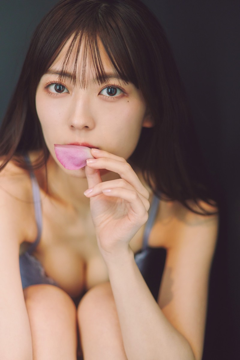 岩本蓮加(乃木坂46)最新グラビア水着画像② 18枚目