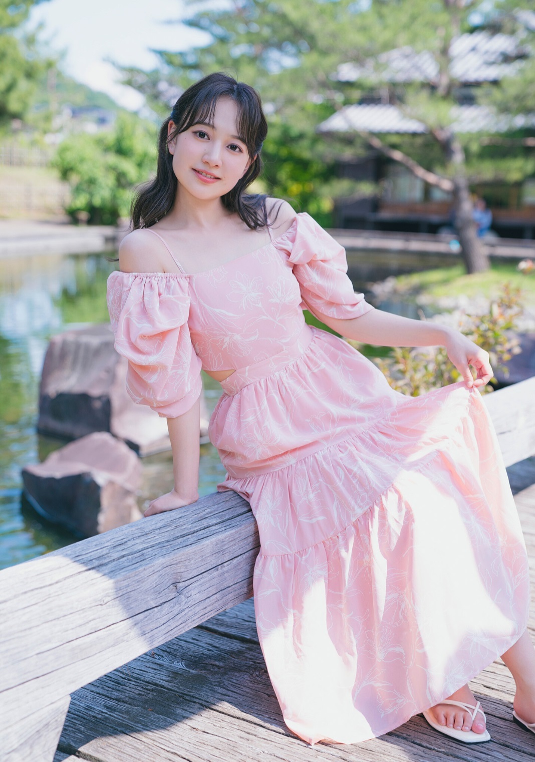 福室莉音 最新グラビア水着画像 7枚目