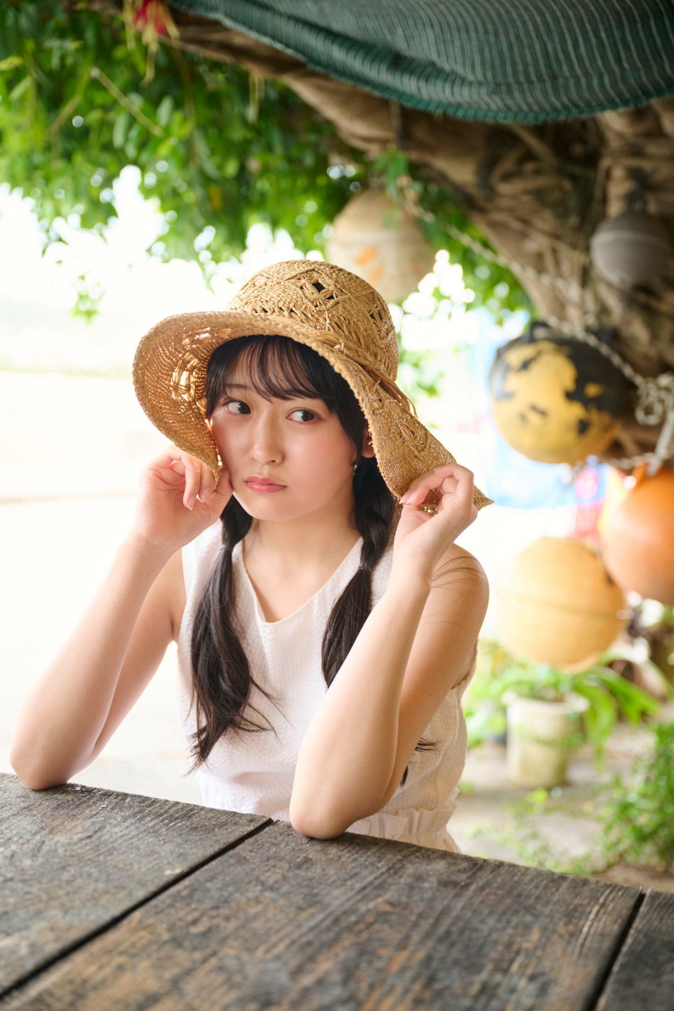石橋颯(HKT48)最新グラビア水着画像 8枚目