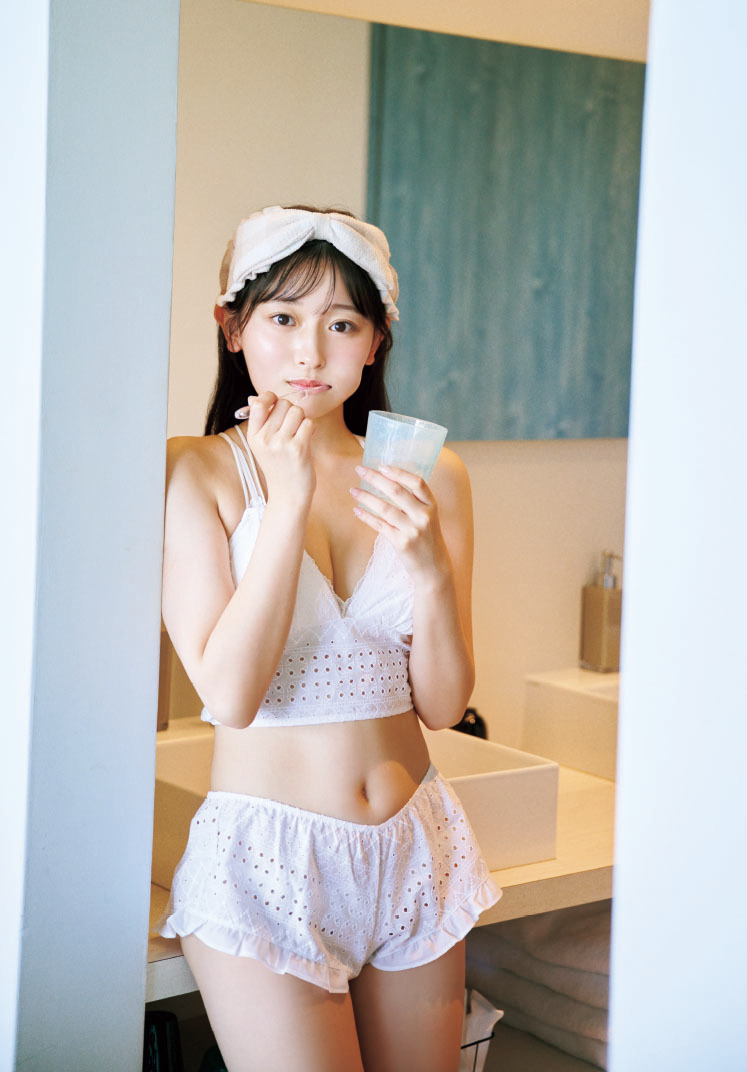 石橋颯(HKT48)最新グラビア水着画像 9枚目