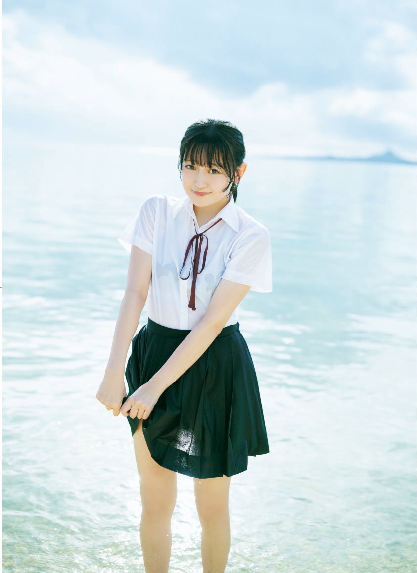 石橋颯(HKT48)最新グラビア水着画像 10枚目