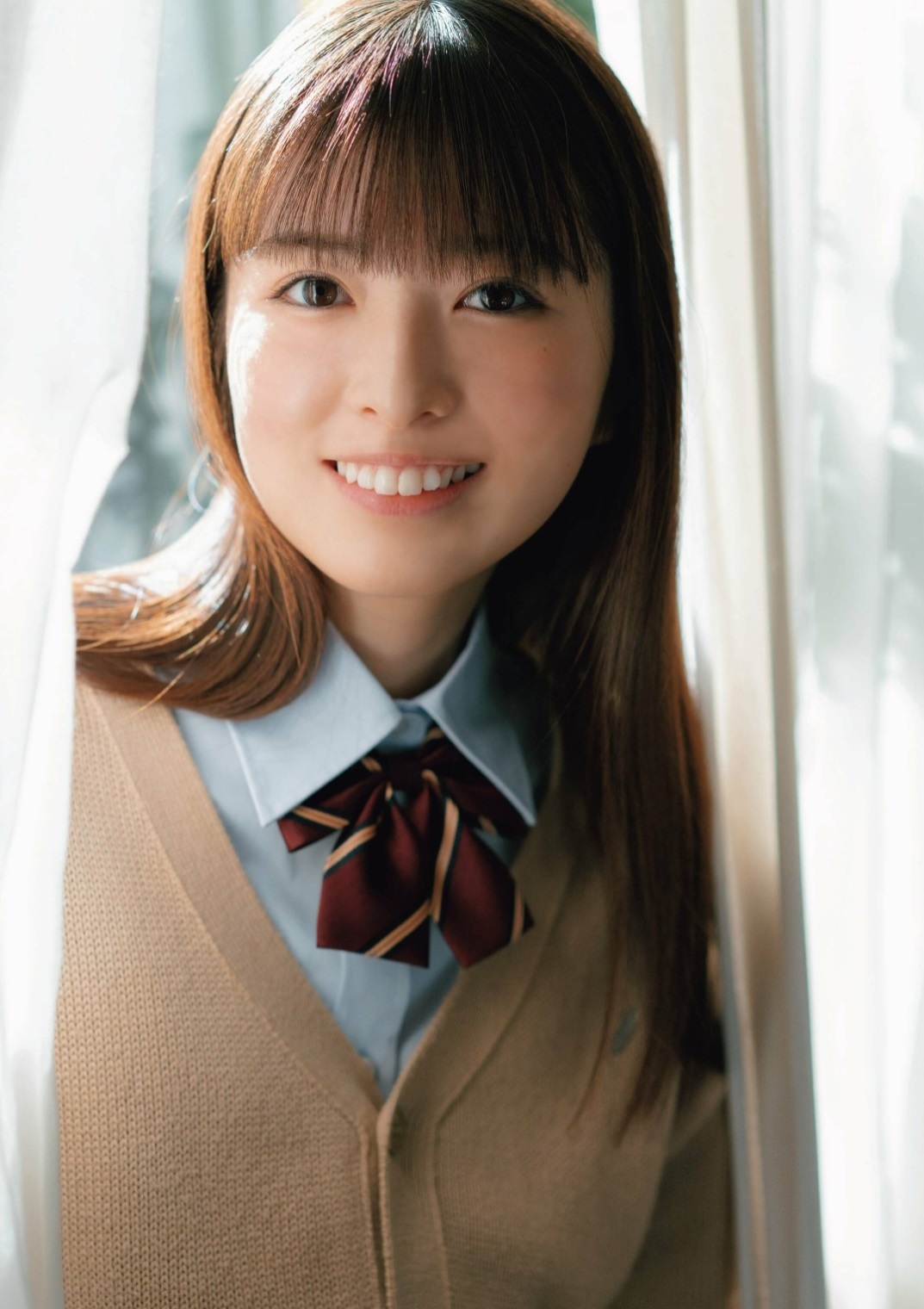 小川彩(乃木坂46)最新グラビア画像② 4枚目