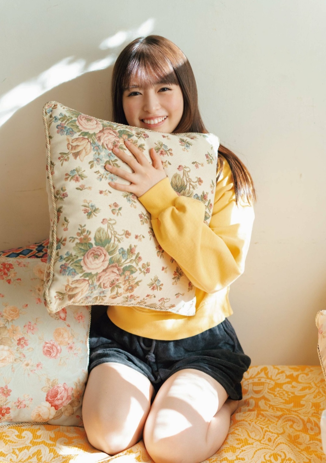 小川彩(乃木坂46)最新グラビア画像② 6枚目