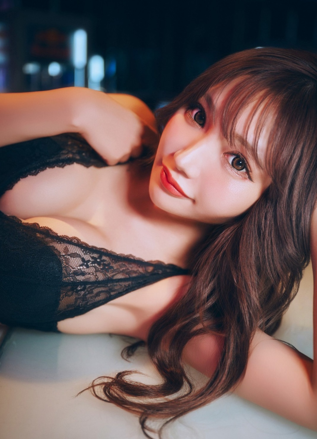 奈月(club SPUR)最新グラビア水着画像 15枚目