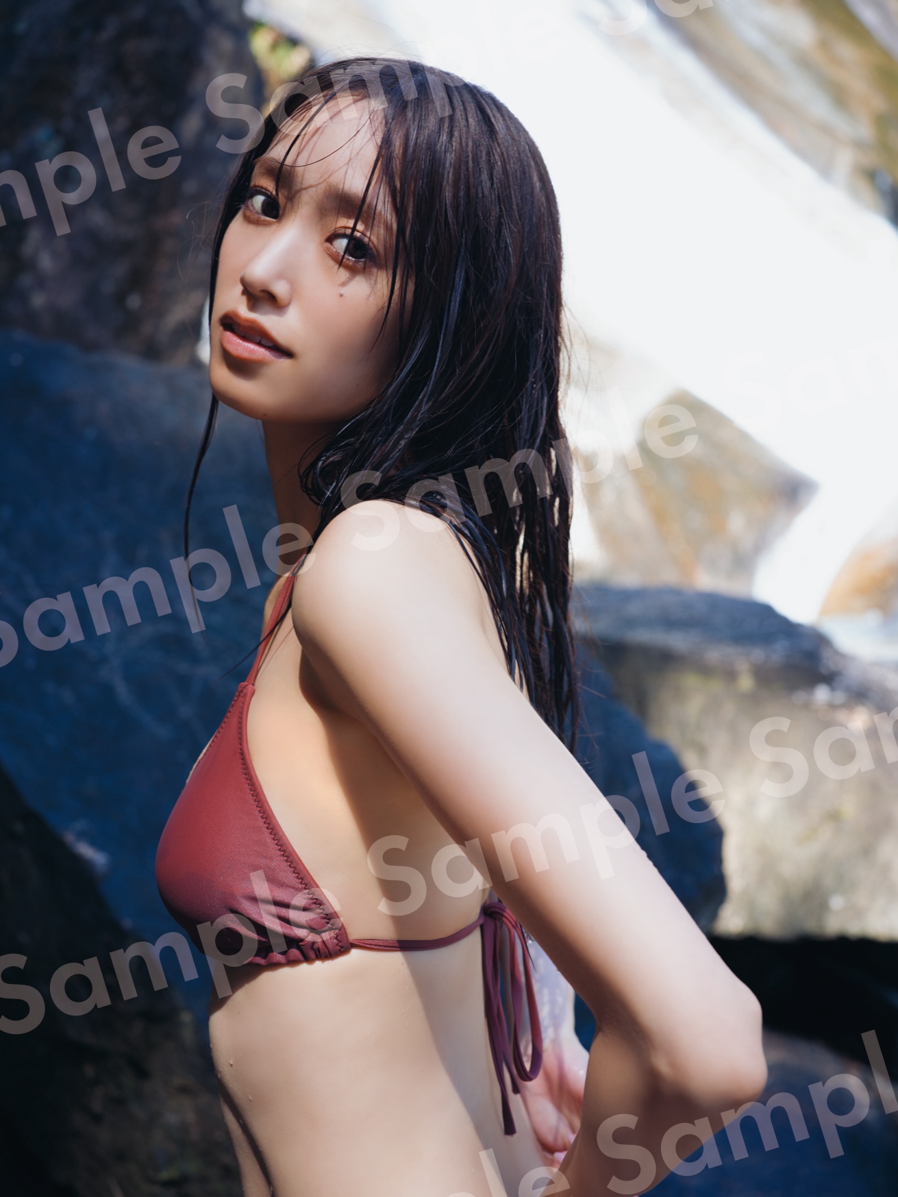 佐々木久美 最新グラビア水着画像② 10枚目
