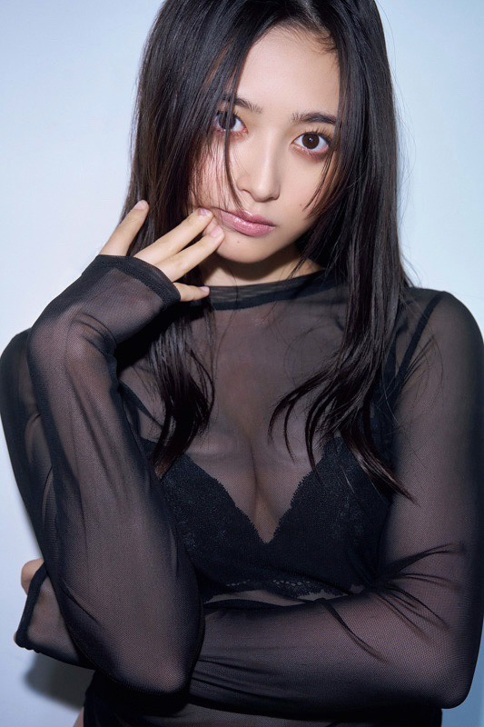井上和 最新グラビア水着画像③ 8枚目