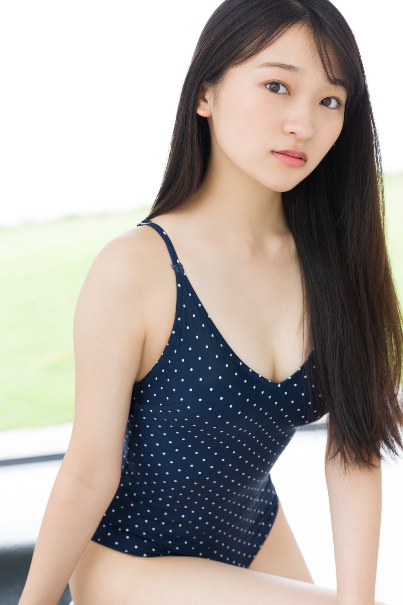 前野えま 最新グラビア水着画像 19枚目