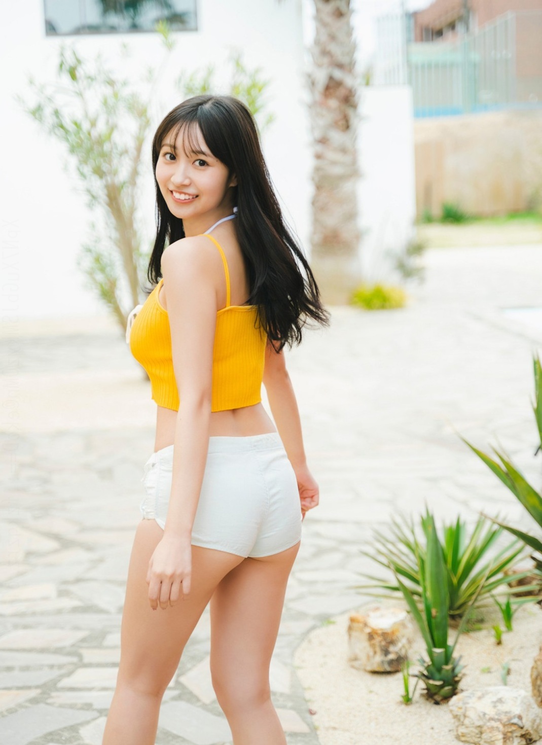 溝端葵 最新グラビア水着画像 25枚目
