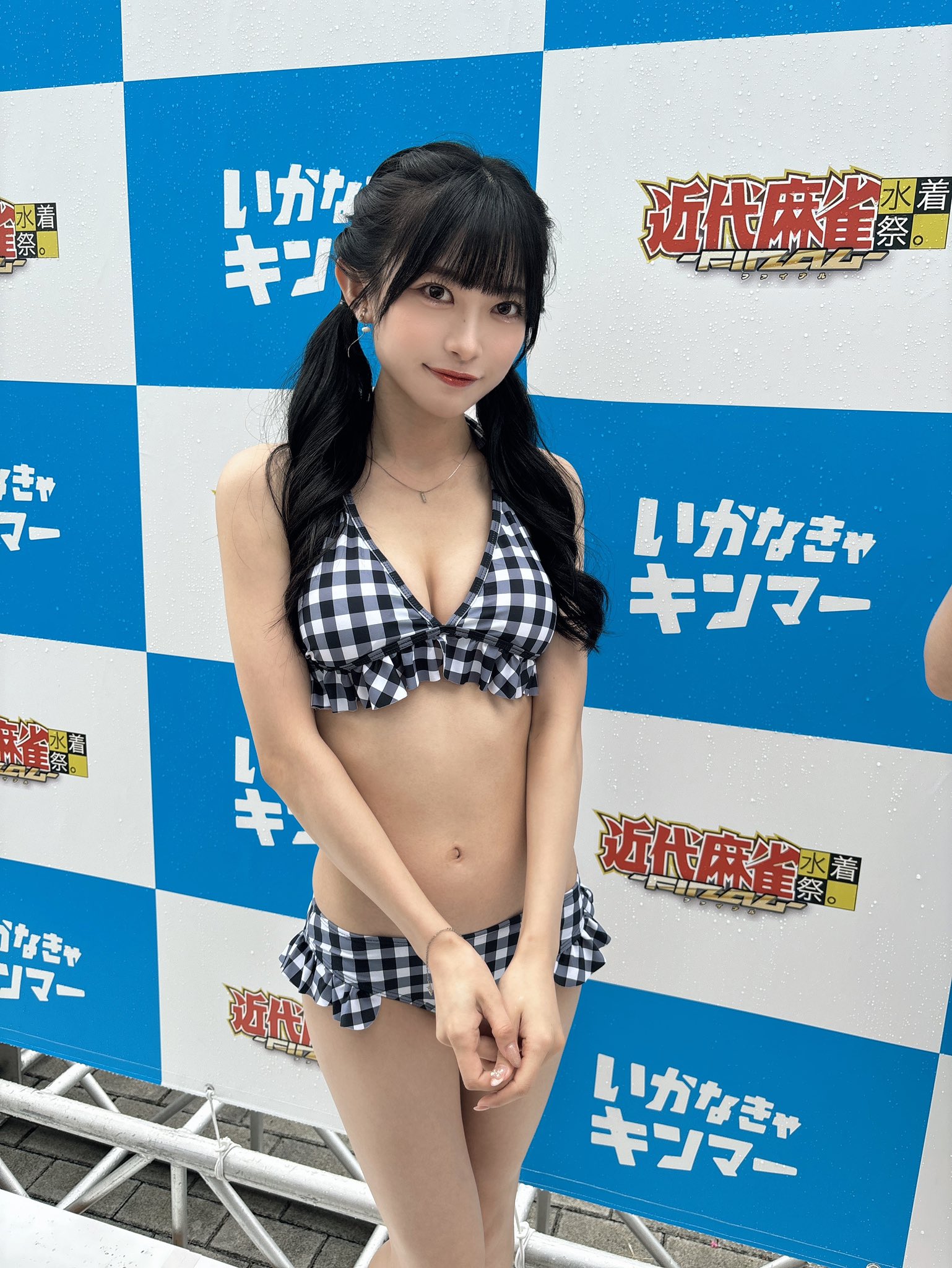 黒崎氷菜 最新グラビア水着画像 15枚目