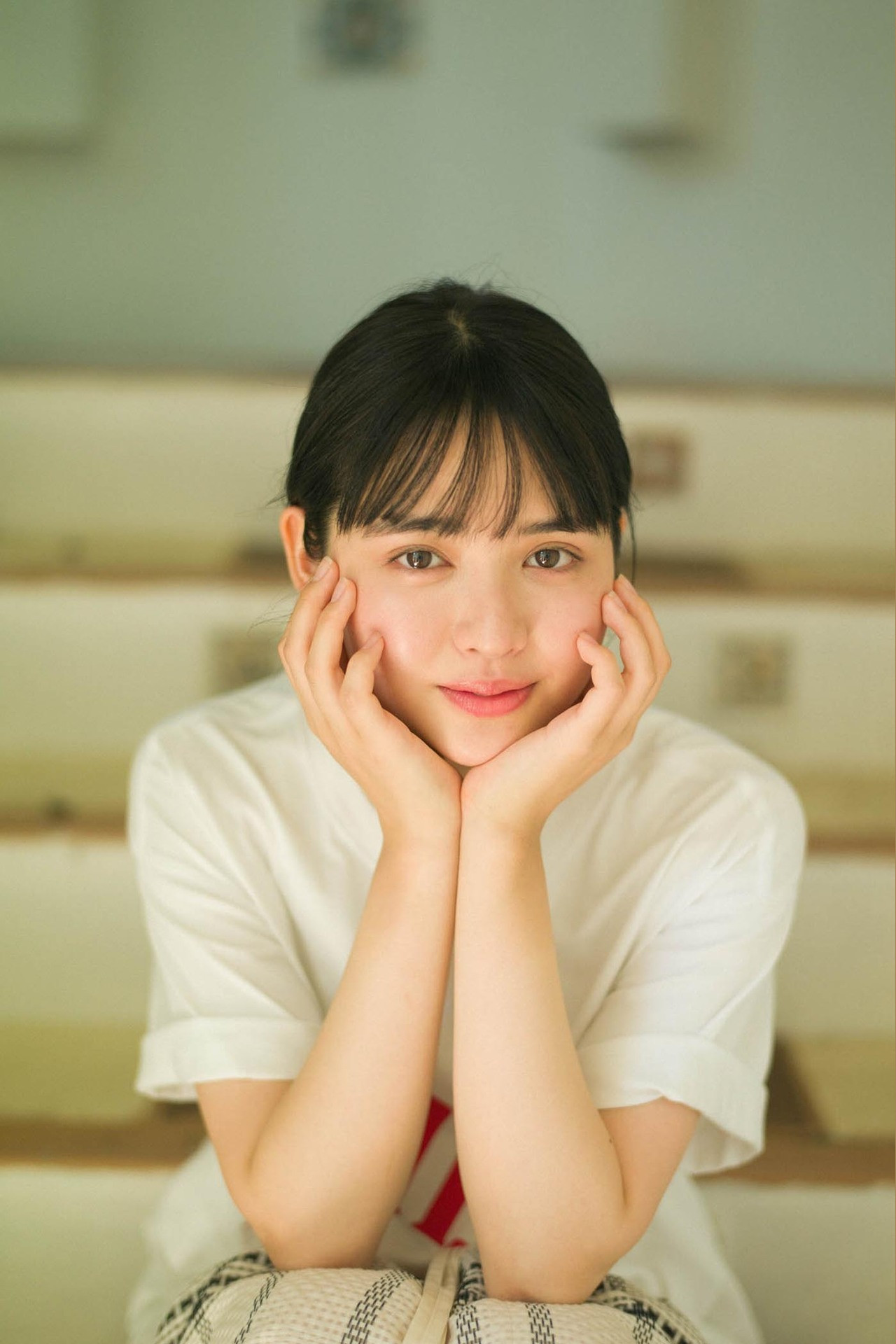 鎮西寿々歌 最新グラビア画像 18枚目